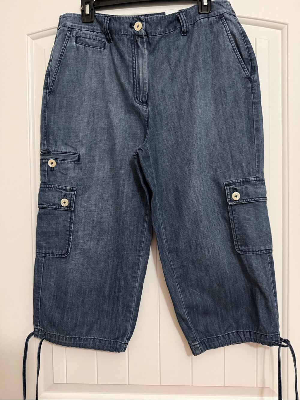 Talbots Women's Capri Jeans Ties at Hem Medium Wash Sz 12